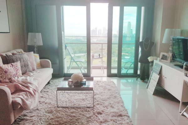 for-lease-two-bedrooms-in-eight-forbes-town-road-condominium-taguig-city